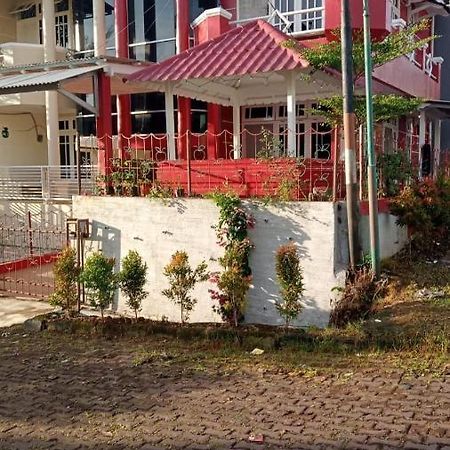 Villa Musti Green Apple Cipanas Sindanglaya Экстерьер фото