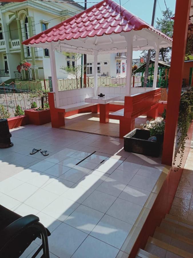 Villa Musti Green Apple Cipanas Sindanglaya Экстерьер фото